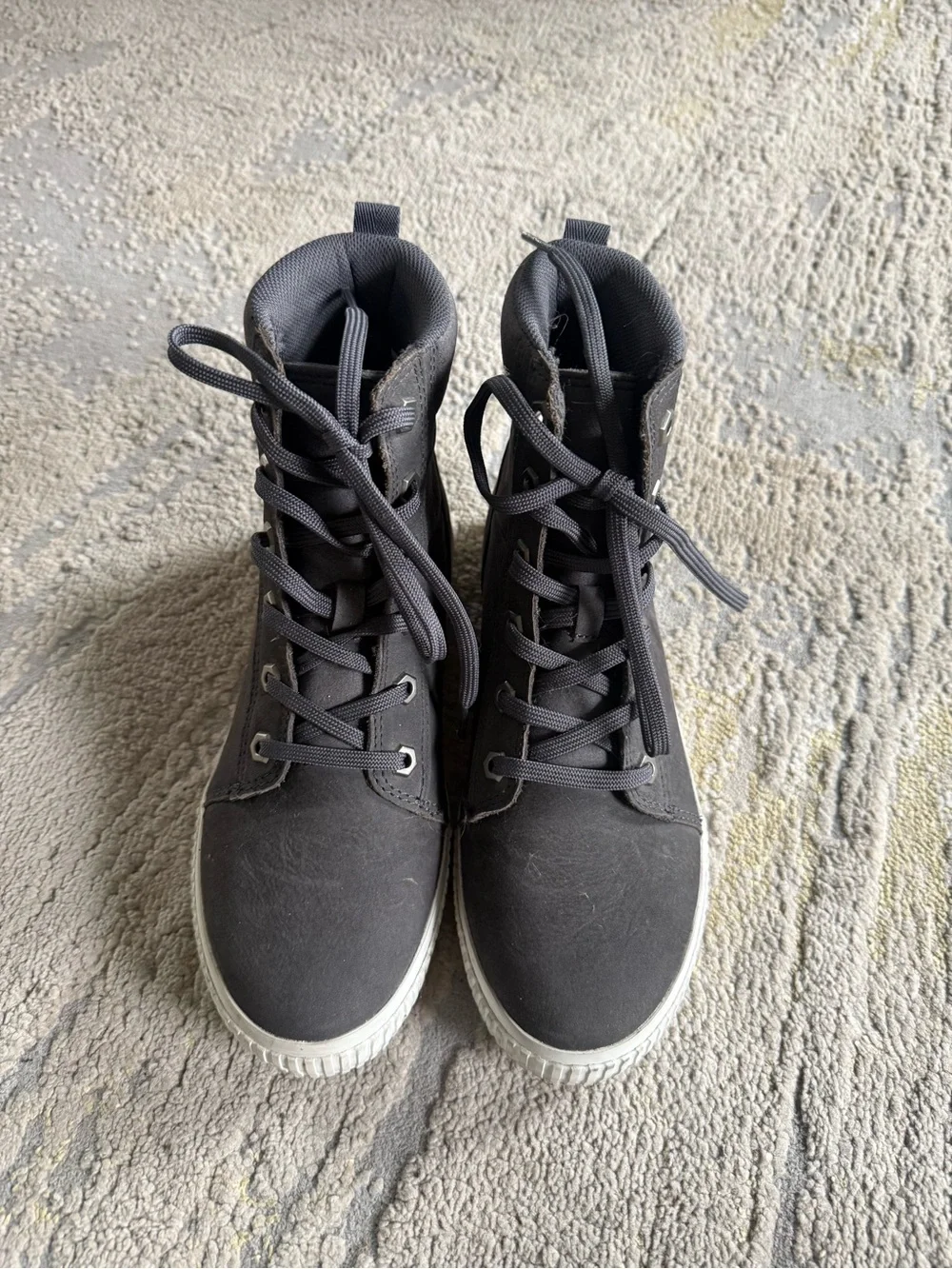 TIMBERLAND SKYLA BAY DARK GREY NUBUCK LEATHER SNEAKER BOOTS A2C3H size 6.5
